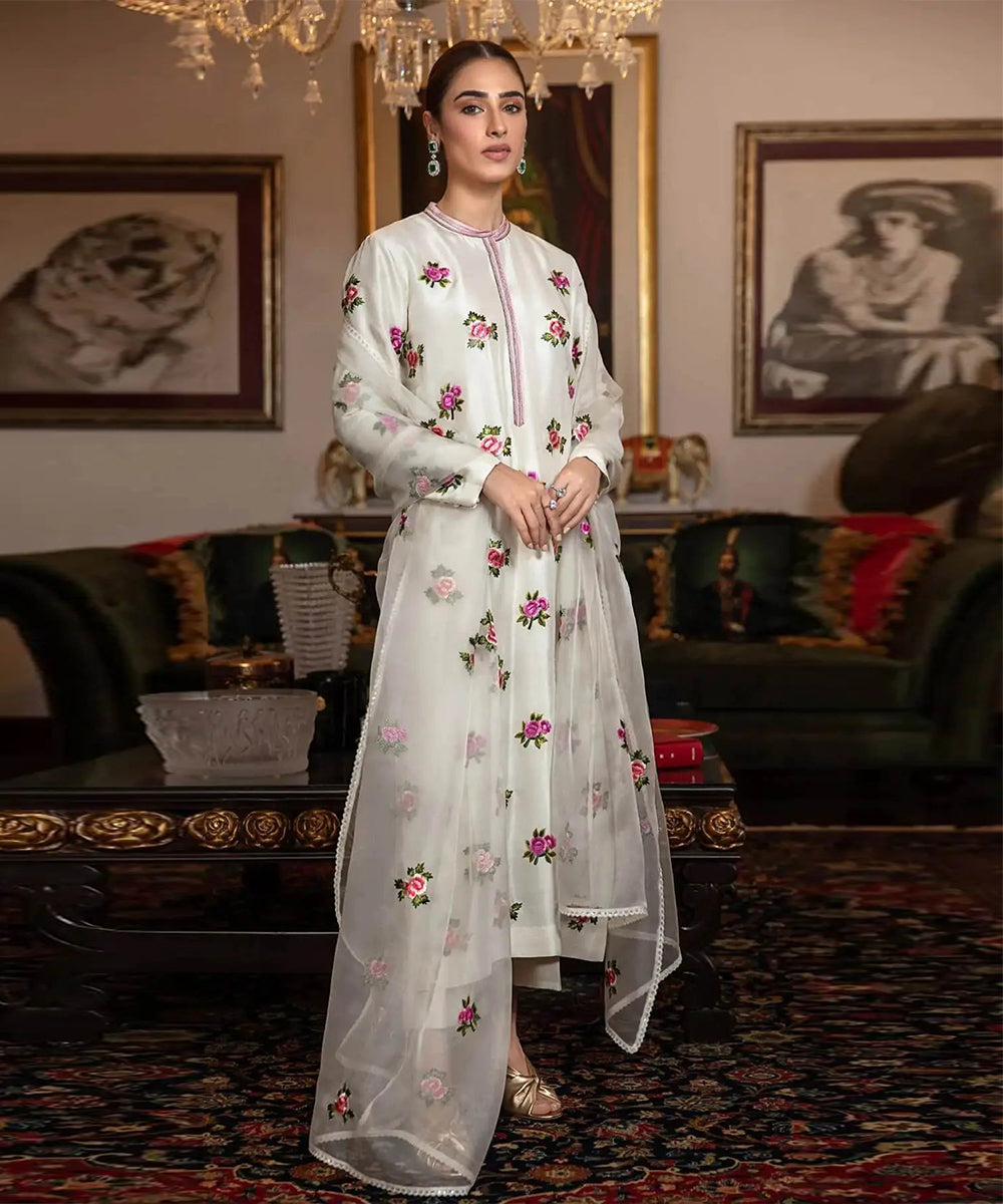 Silk 3PC Embroidered With Organza Embroidered Dupatta Q0394