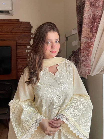 Lawn-3PC Embroidered Shirt With Organza Embroidered Dupatta-5307 - QQ