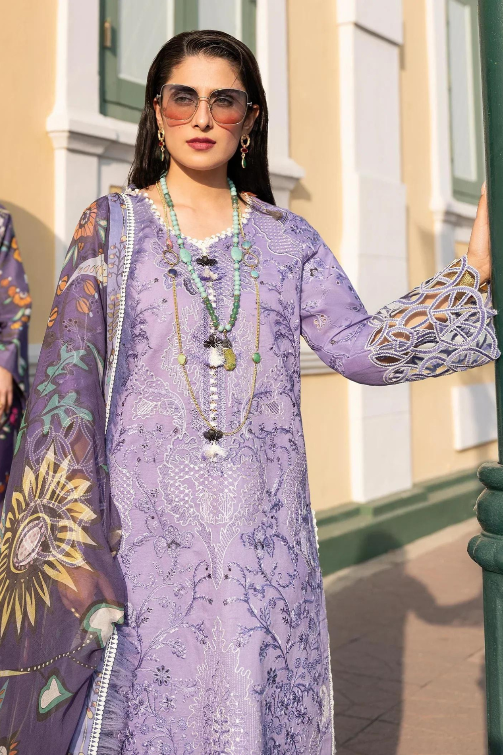 3PC LAWN EMBROIDERED Q192